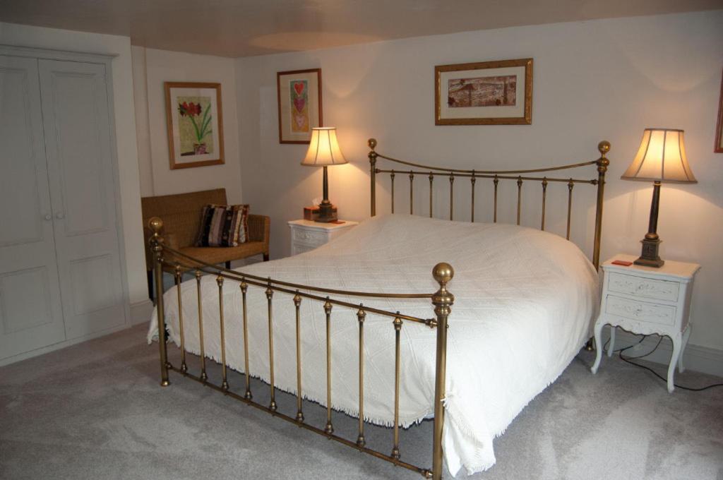 Number 5 Bed & Breakfast Shaftesbury Room photo