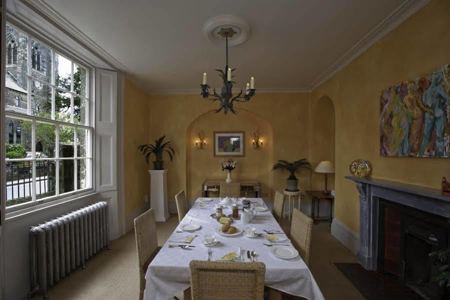Number 5 Bed & Breakfast Shaftesbury Exterior photo